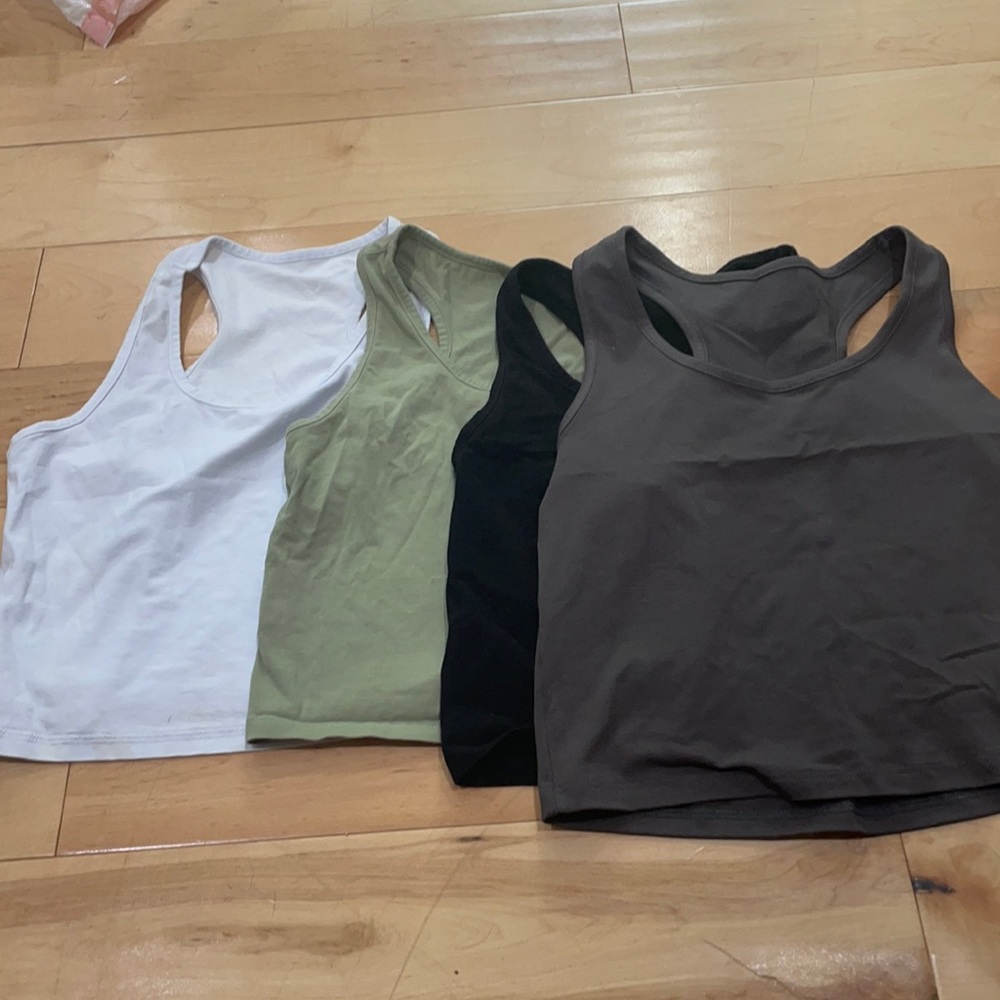 4 pack of cropped racerback tank tops